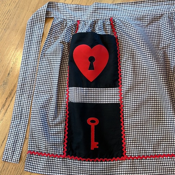 Vintage key to my heart gingham Rick rack apron kitchen game costume apron love - Picture 3 of 13